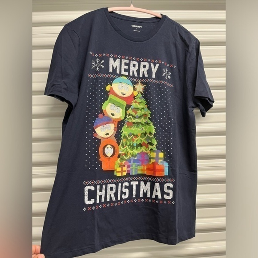 Old Navy Merry Christmas with South Park Size M